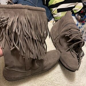 Minnetonka Fringe Moccasins - Brown